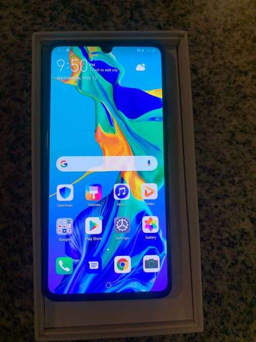 HUAWEI P30 128GB SINGLE  SIM and GT2-469  COMBO MINT CONDITION AS NEW